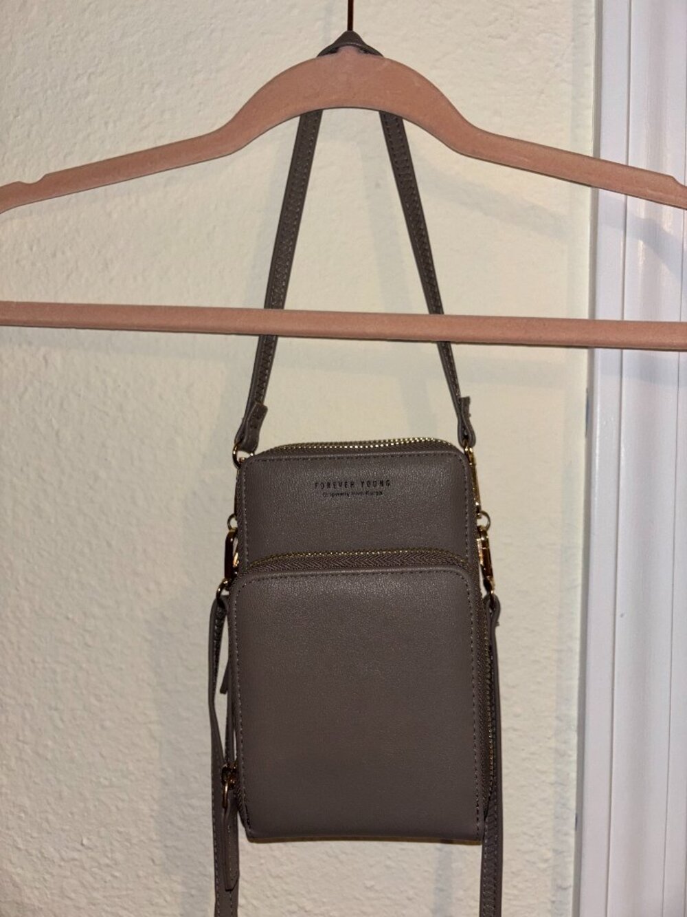 Forever 21 Crossbody Wallet